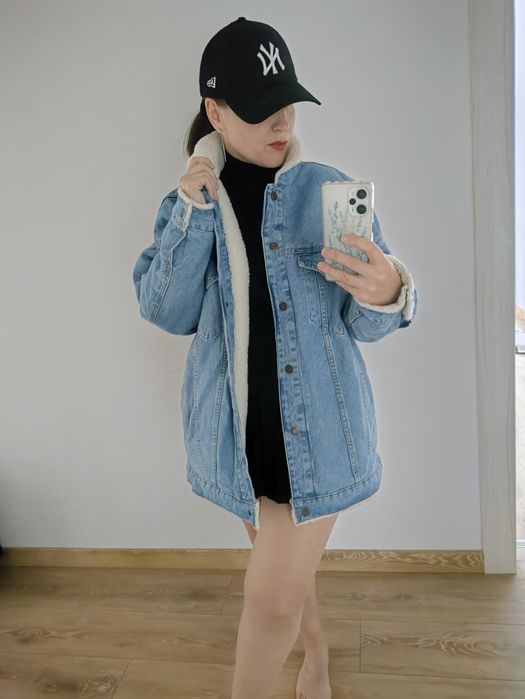 Джинсовая курточка Bershka oversize