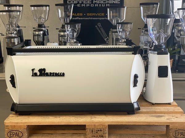 Профессиональная кофемашина La marzocco gb 5 EE 2 group Gold 24k