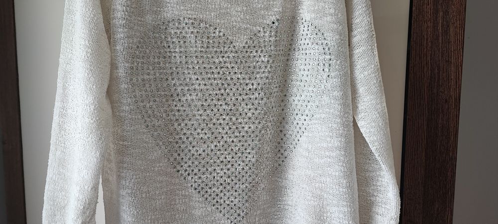 Bluzka z aplikacja serduszko Reserved