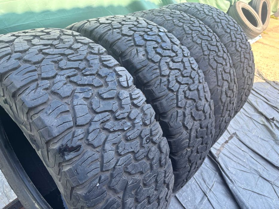 285-60-R18 джиповская резина 4 штуки GOODRICH 4*4 2023