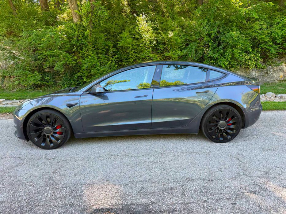 Tesla Model 3 Performance      2022