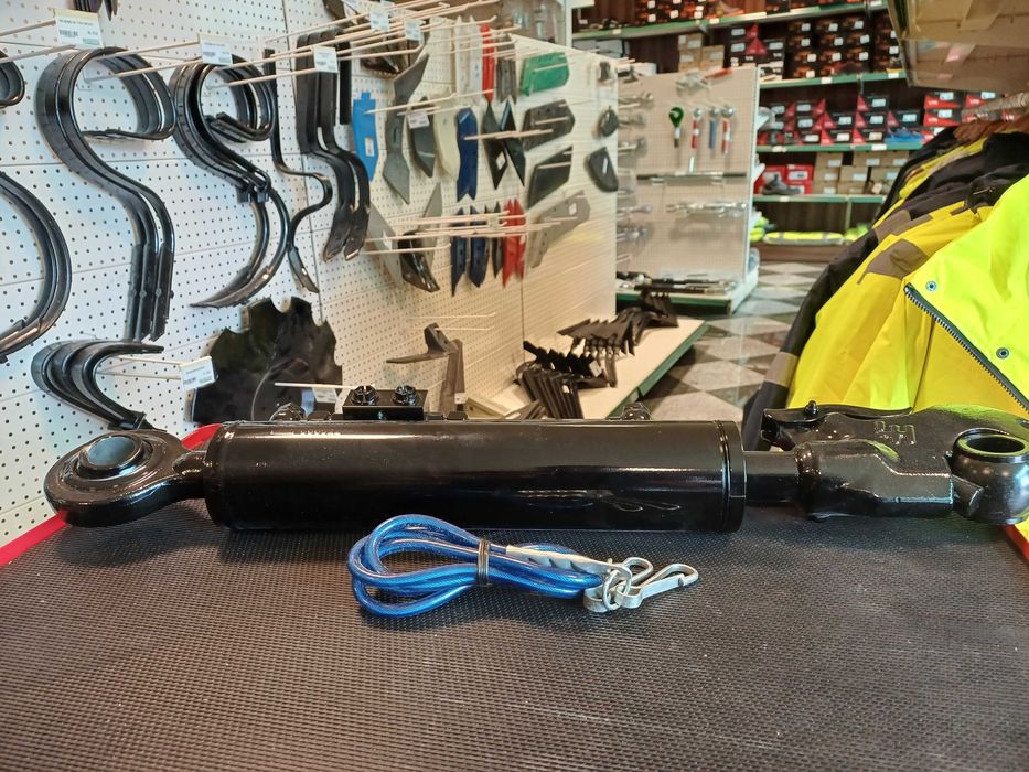 Łącznik górny hydrauliczny z hakiem TCVNN, 630 mm kat. 3