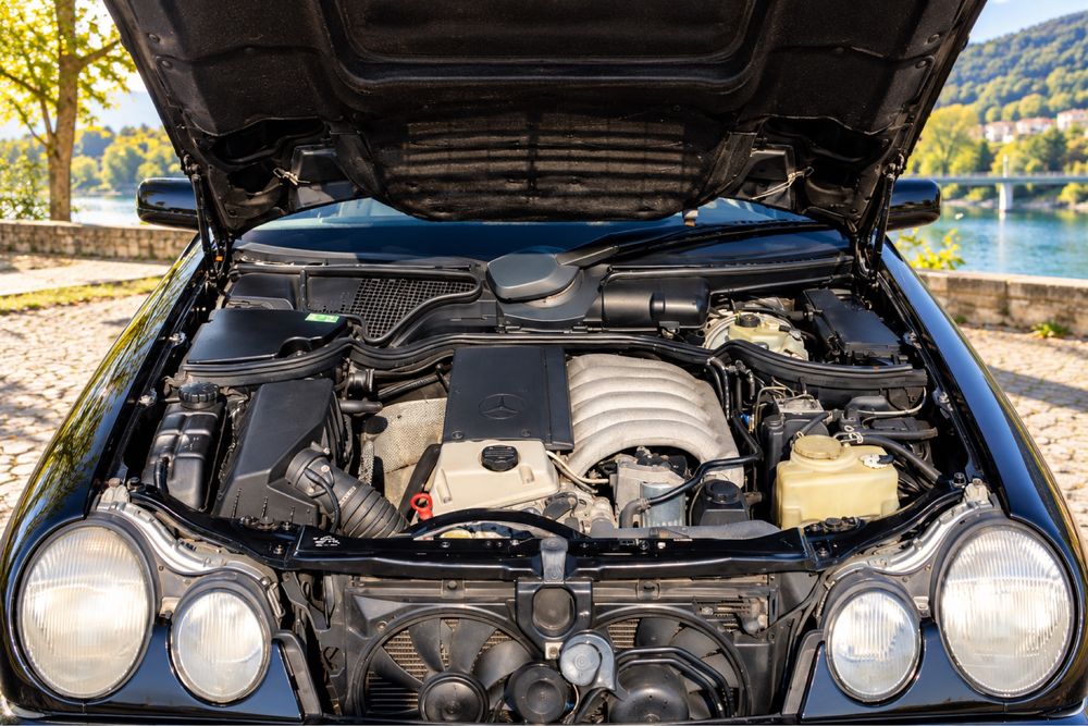 Mercedes-Benz E300