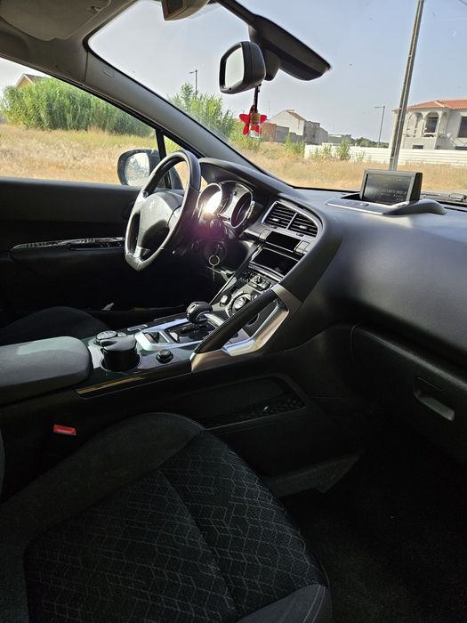 Peugeot 3008 Hybrid4 12/2013