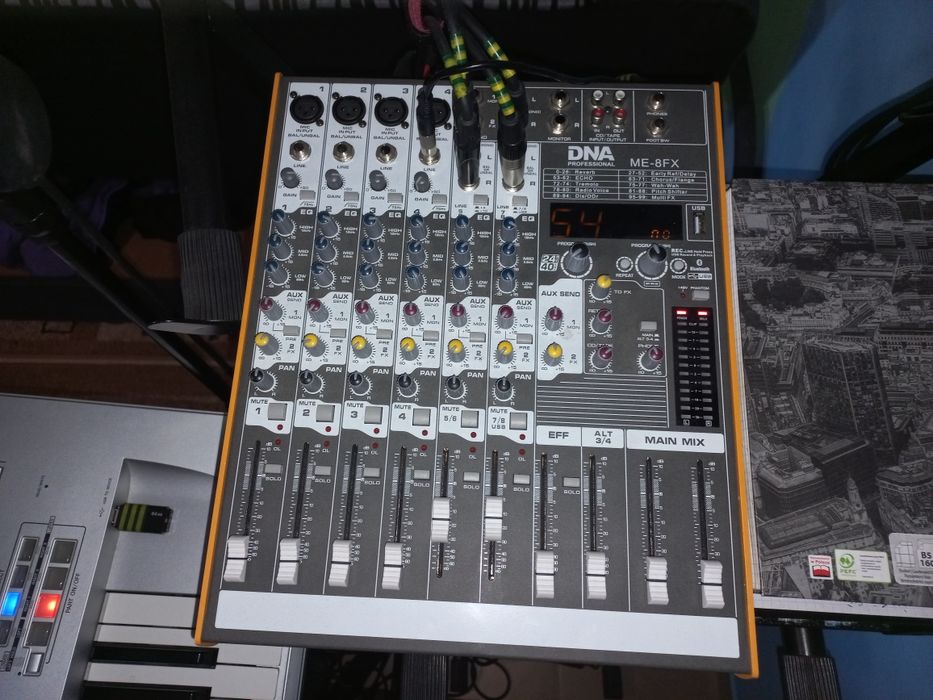 Tyros 4,  Casio CT670