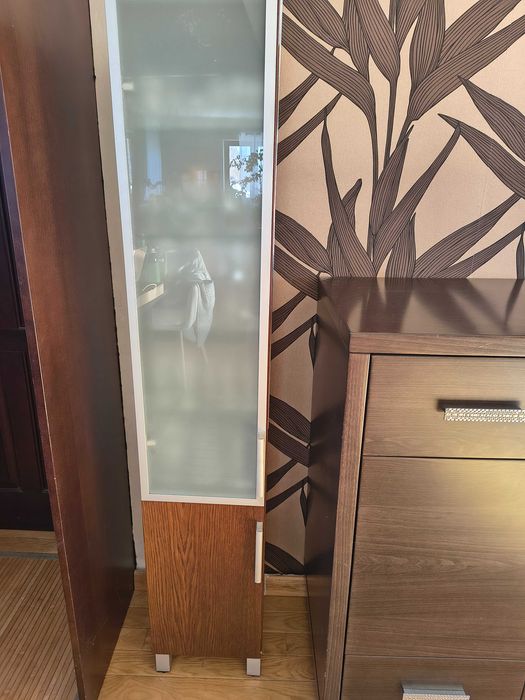 Witryna słupek przeszklona