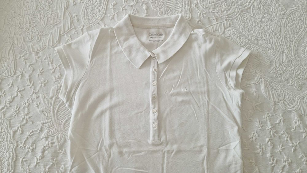 Polo branco, Calvin Klein, tamanho XS
