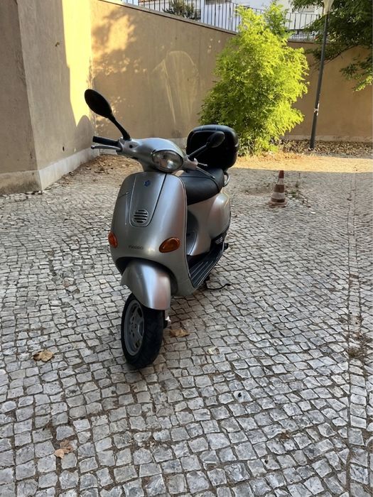 Vende-se Vespa et2 50cc 1999