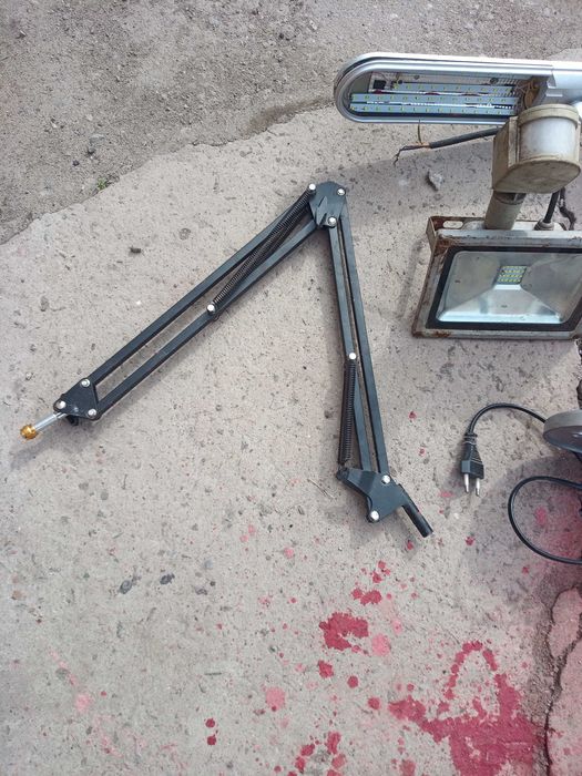 Лампа настольная