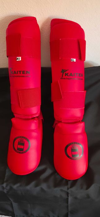 Luvas e caneleiras karate