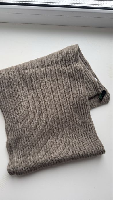 Шарф   Benetton.