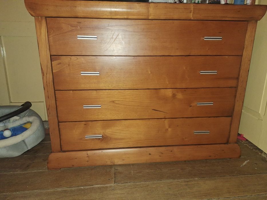 Vendo Quarto em conjunto ou separado