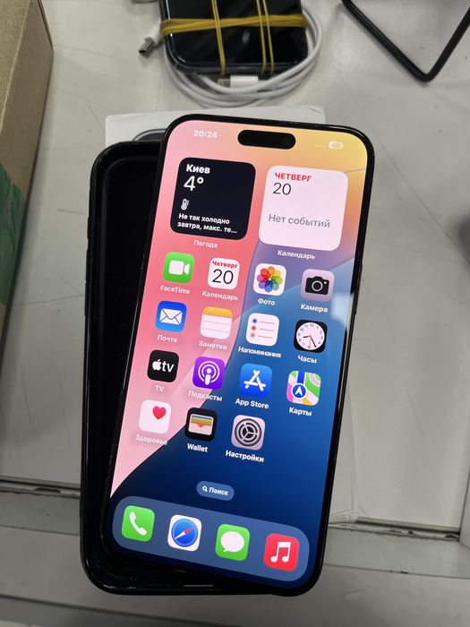 Продам телефон apple iphone 15 pro max 256Gb esim