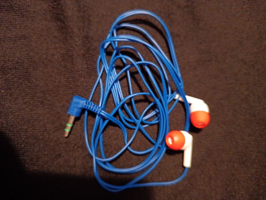 Auriculares com Fio em Silicone – Novo, Confortáveis e Leves