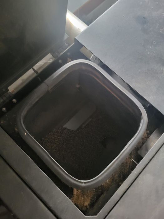 Caldeira a Pellets (SALZAIMA, 30Kw)+cilo +termoacumulador (SOLEC)