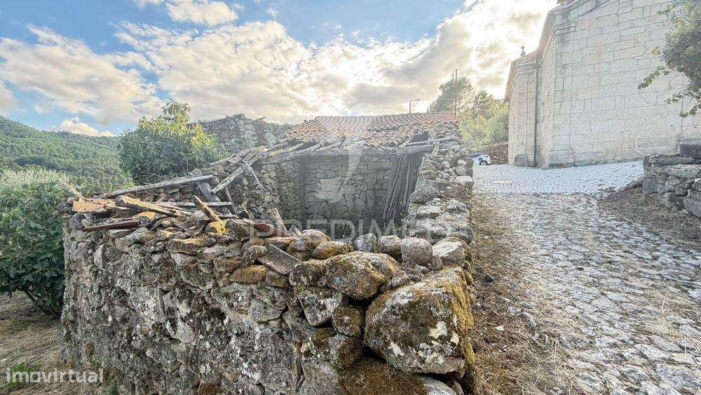 Imóvel Para Reconstruir – Vale De Cunho, Alijó