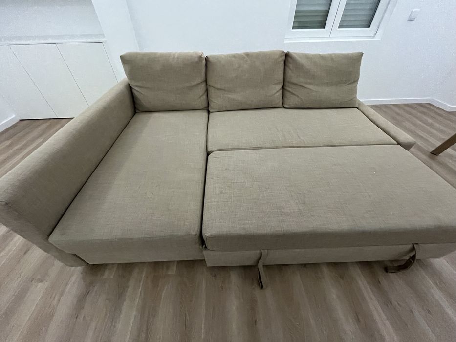 Sofa cama com chaise longue IKEA Friheten, cor Bege