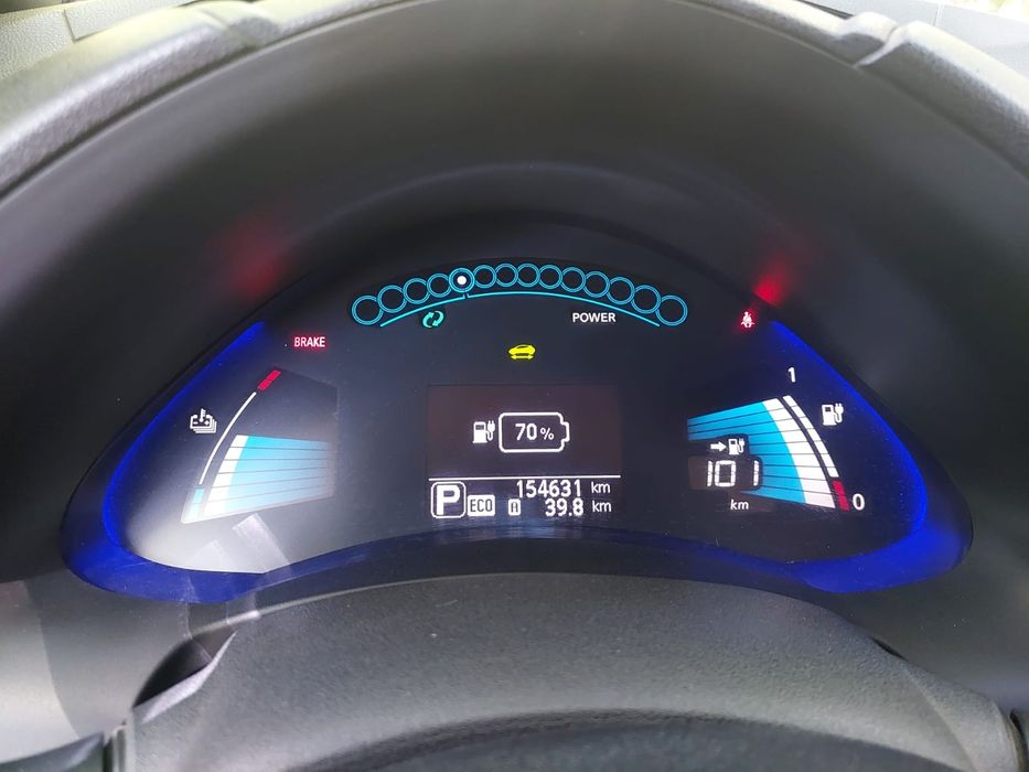 Продам Nissan Leaf 2013