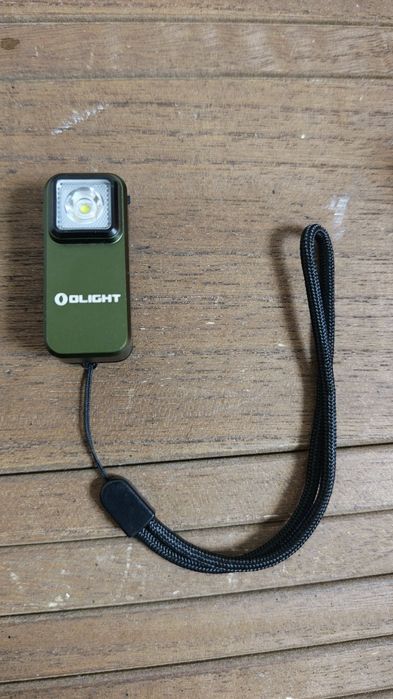 Latarka Olight Oclip, zielona, Edc