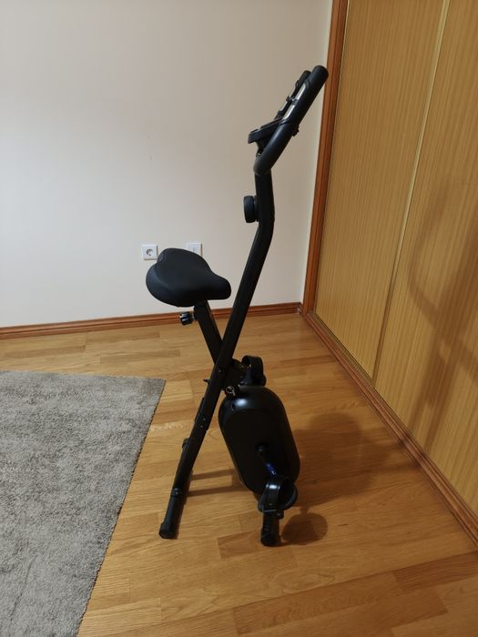 Bicicleta Estática Domyos X-Bike 100 V2 bluetooth, Preto | usada 3x | com garantia de 3 anos Decathlon