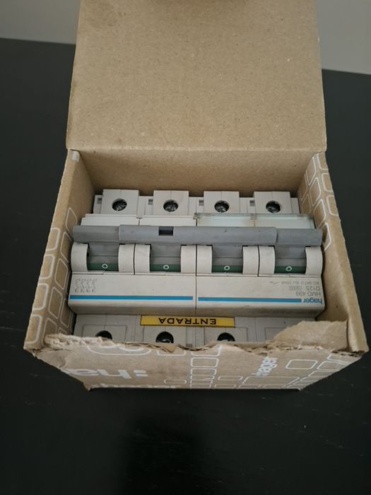 Disjuntor Hager HMD499 125A 4P Curva D 15kA