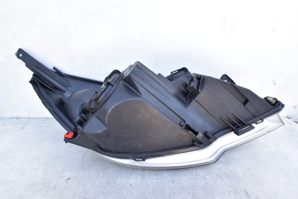 Lampa Lewy Przód OPEL MERIVA B 2010-2013R 13253631 UK