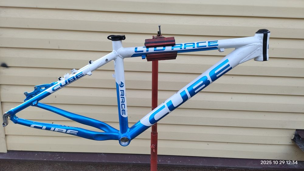 26 рама CUBE LTD RACE 2008.