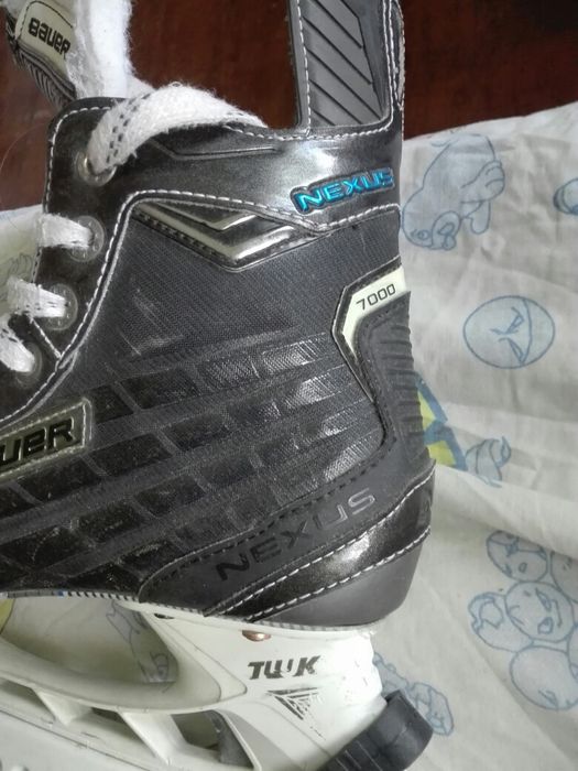 Продам хоккейную форму.