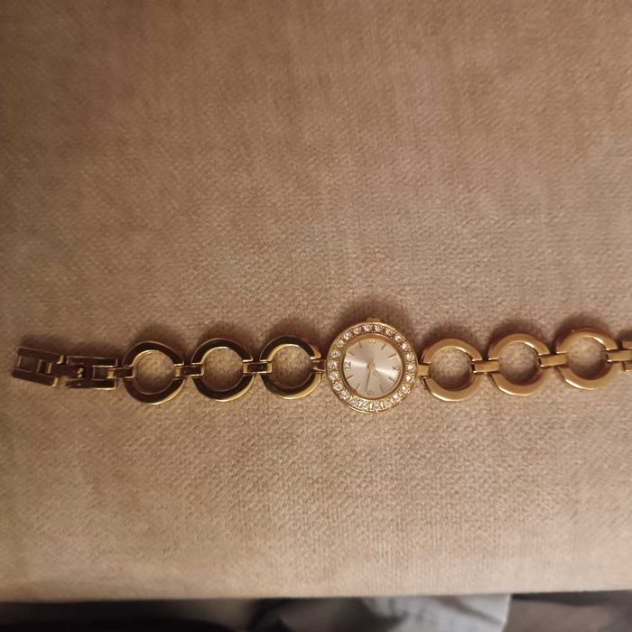 Годинник жіночий наручний Орифлейм