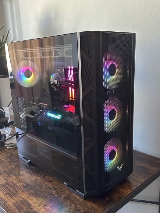 Komputer gamingowy ryzen 7 9800x3d
