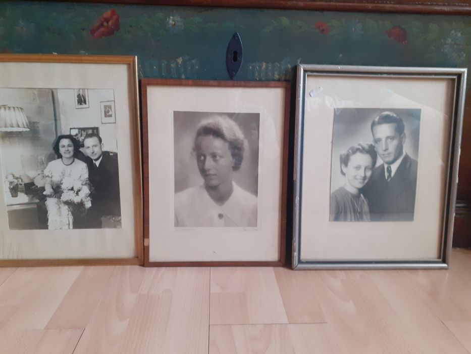 Stare  fotografie komplet 3 szt. w ramie  przedwojenne