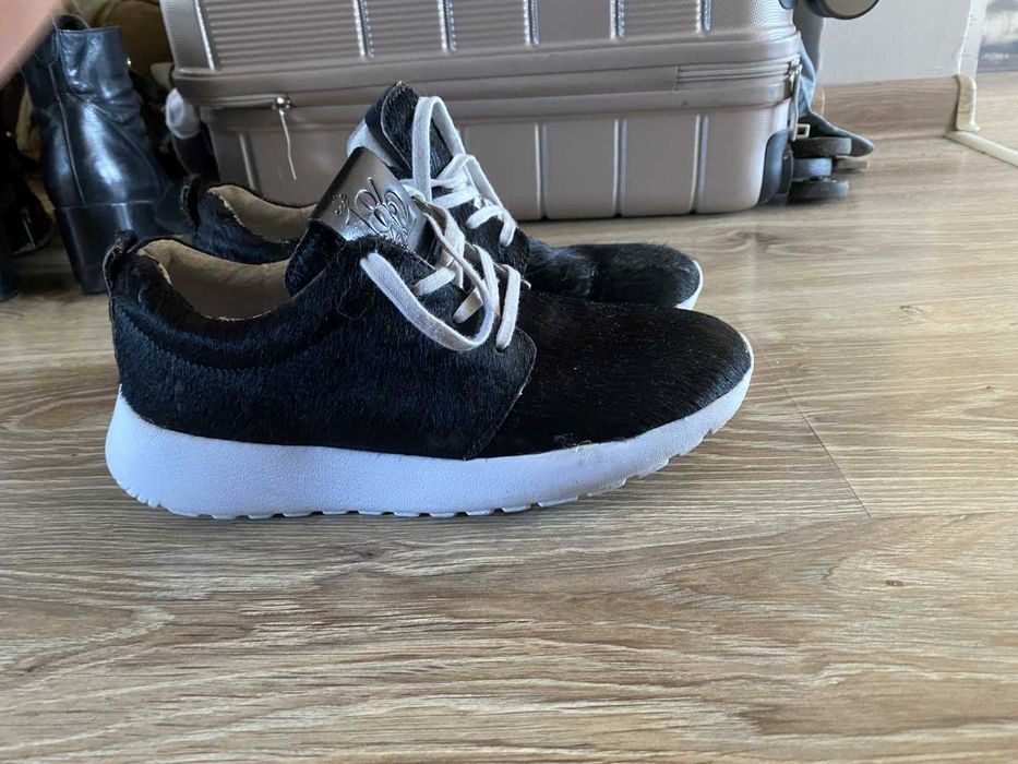 Damskie czarne skórzane sneakersy / trampki / adidasy