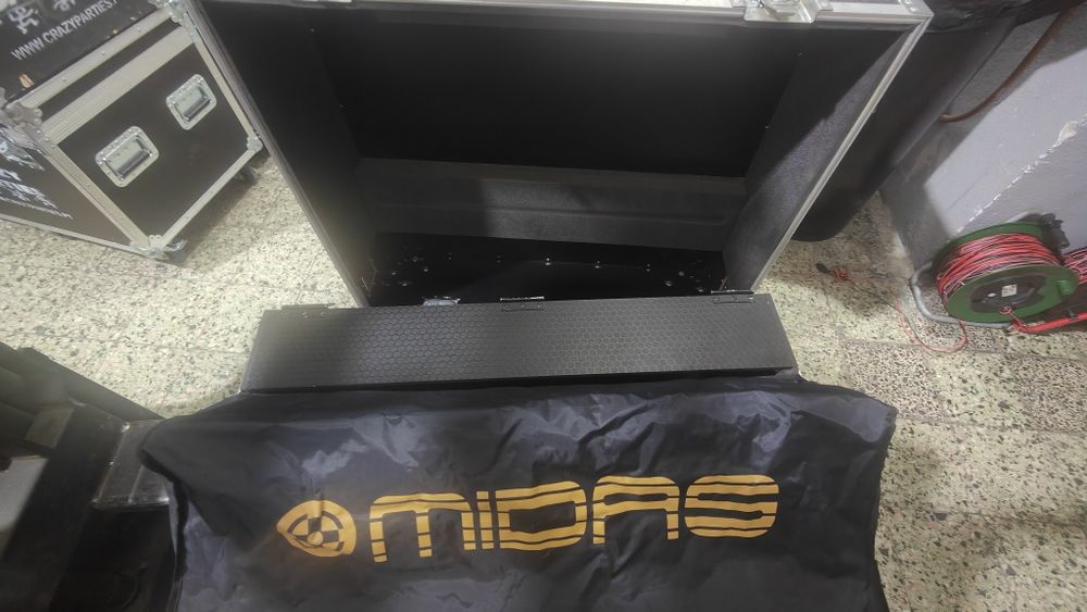 Mesa Midas M32 Live436853189242398722