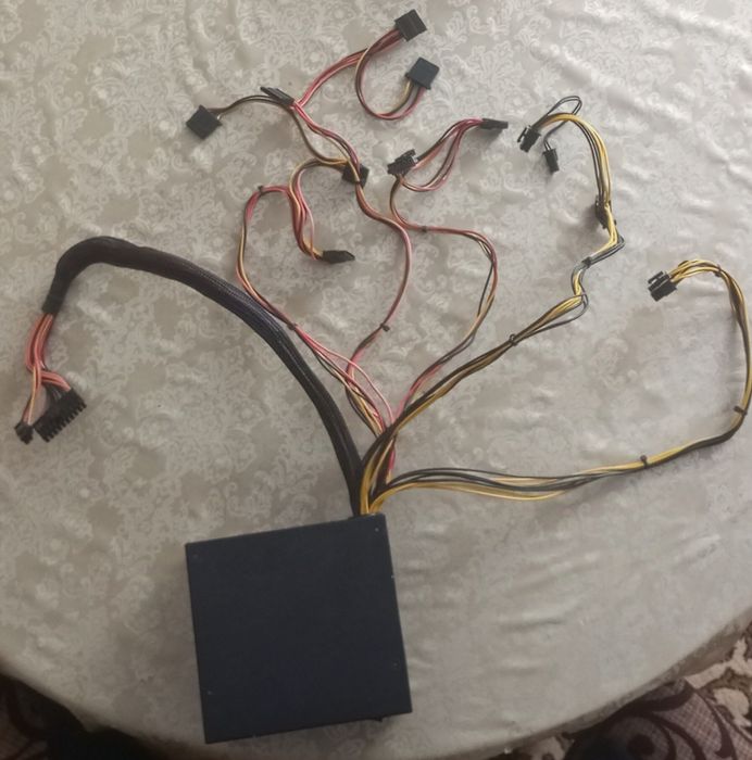 Блок живлення на 550w vp-550