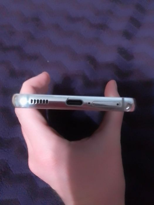 Samsung s22 на 256