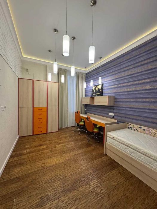 Продам 3х кімнатну квартиру 98 м2 ЖК Loft Клубный дом Центр Парк