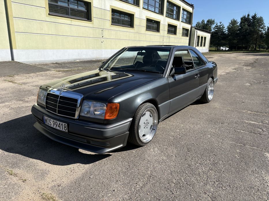 Mercedes-Benz W124 coupe
