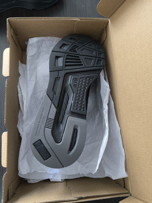 Кроссовки Puma 40.5