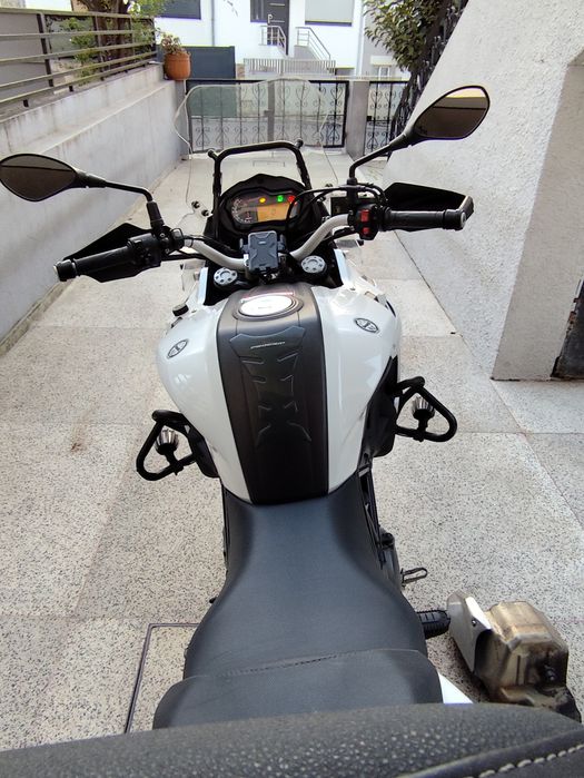 Mota  Benelli como nova