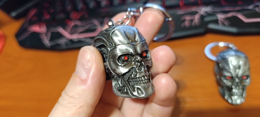 Брелок голова Термінатора