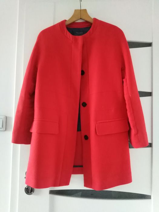 Czerwony płaszczyk Zara rozm. S
