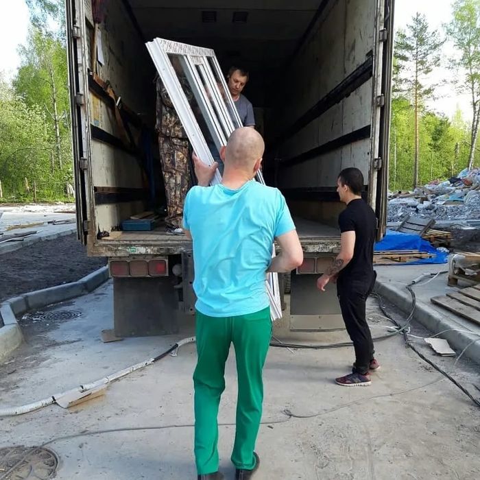 Вантажні перевезення,  грузоперевозки, грузове таксі, вантажне таксі