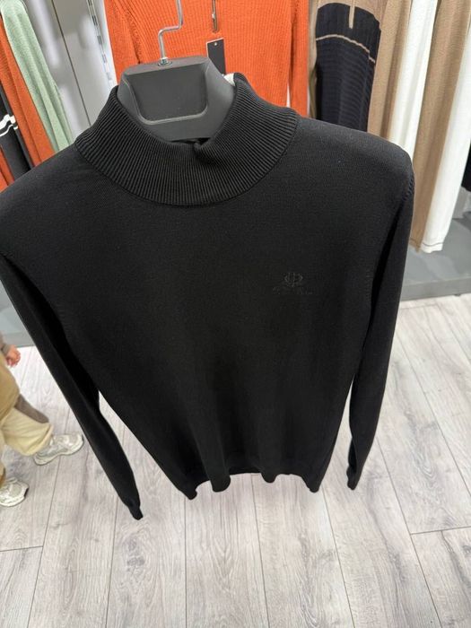 Чоловічий гольф loro piana