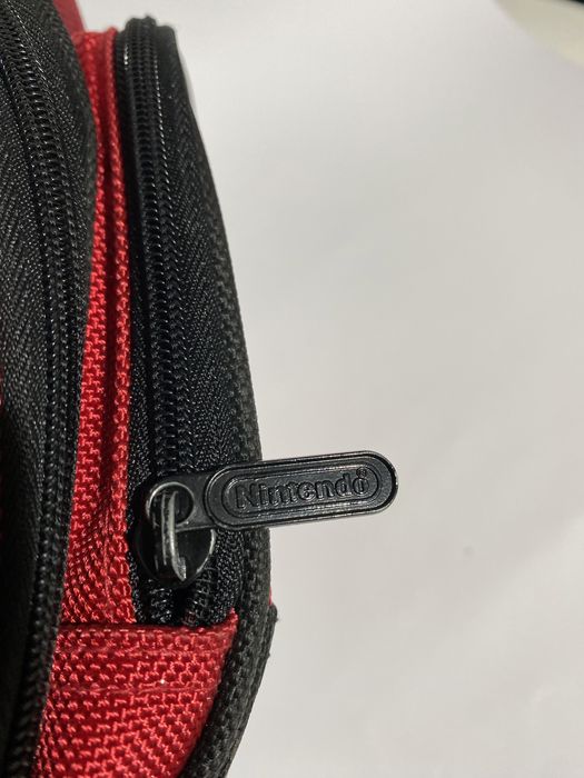 Nintendo Gameboy Advance SP carrying case/backpack