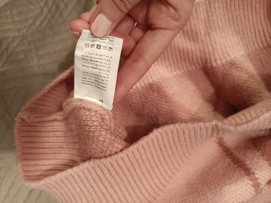 Sweter w serca na Walentynki S