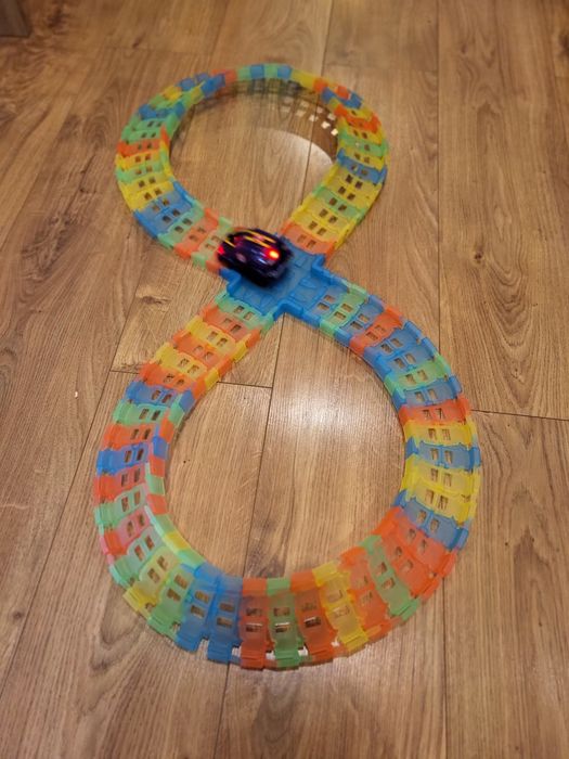 Auto świecący tor. Sprzedam auto świecące