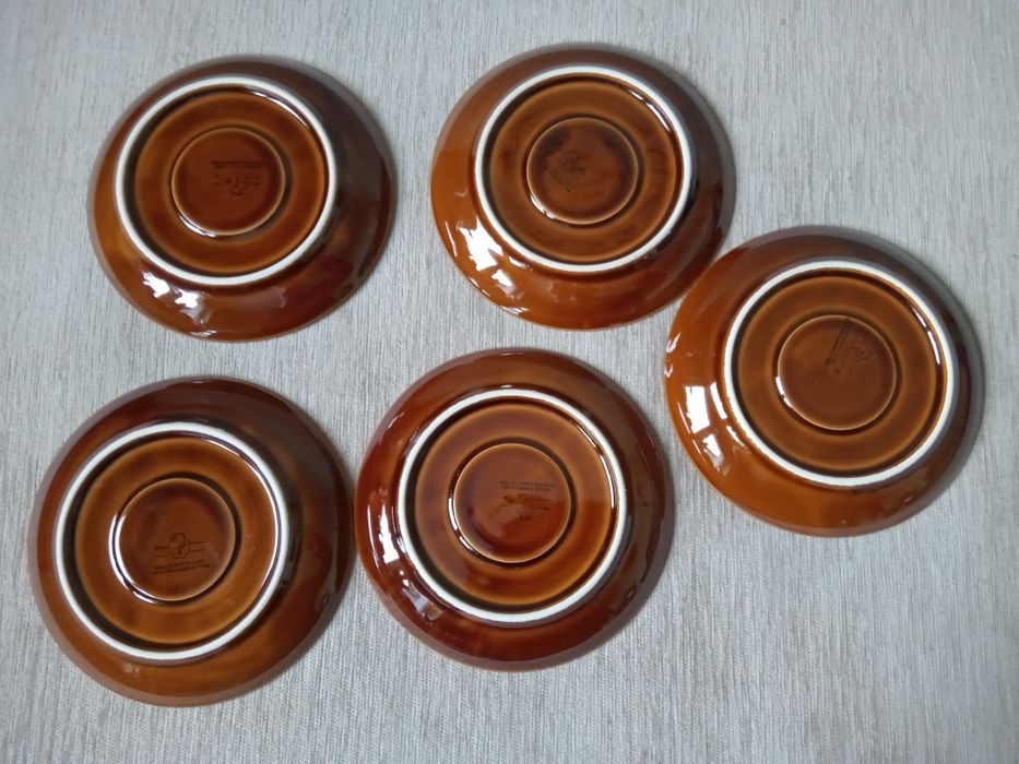Komplet 5 filiżanek i spodeczkow z porcelitu