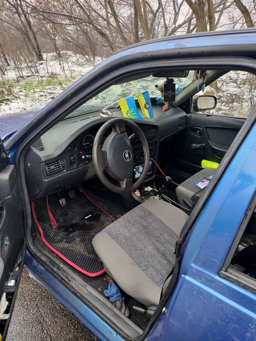 Продам део нексия