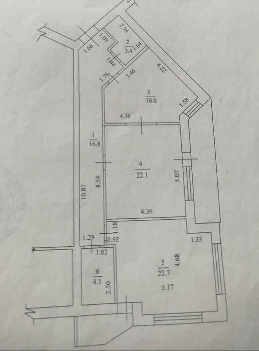 Продам новобудову 91 м² біля  центрального ринку з частковим ремонтом