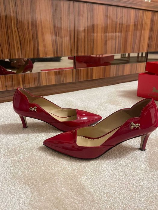 Sapatos cavalinho novos